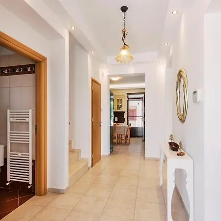 ヴィラ Maribia With Private Pool ゲンナジー