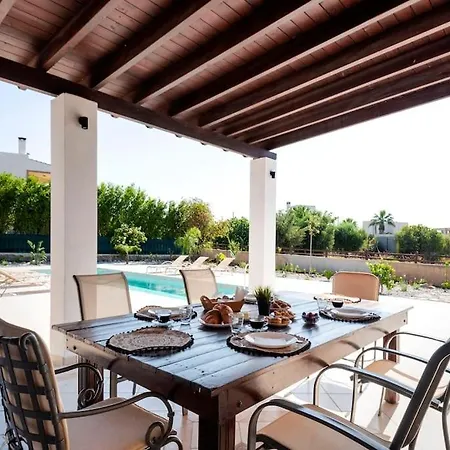 Maribia With Private Pool Willa