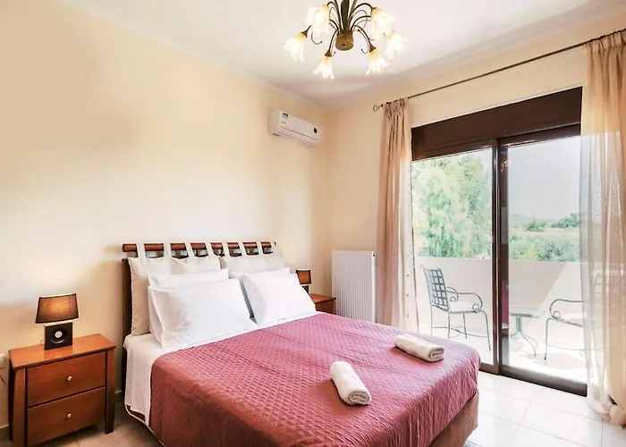 Villa Maribia With Private Pool Gennadi